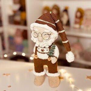 AMIGURUMI,  HANDCRAFTED, SANTA CLAUS 🎅 , CROCHET 🧶